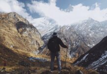 Trekking w Nepalu w październiku czy w kwietniu? Różnice w widoczności, pogodzie i temperaturach